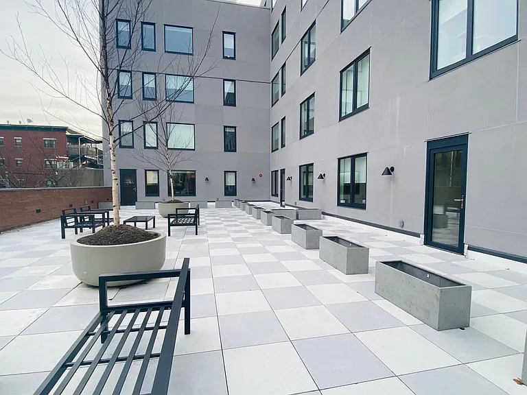 401 Jackson St #2 — Photo 10