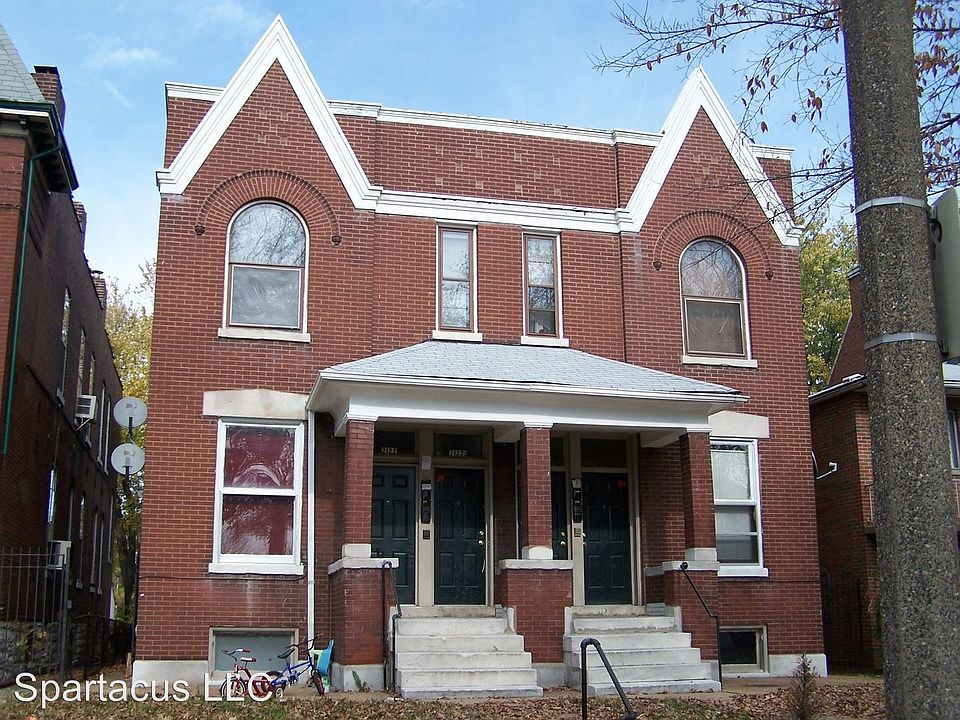 1st image of 2125-2127 Russell Ave