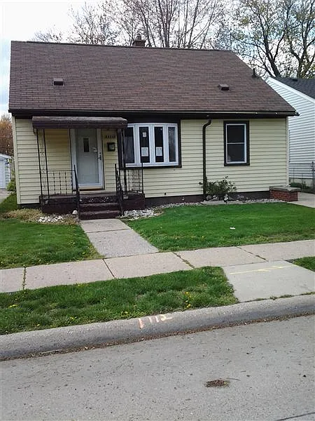 24245 Brittany Ave photo 1