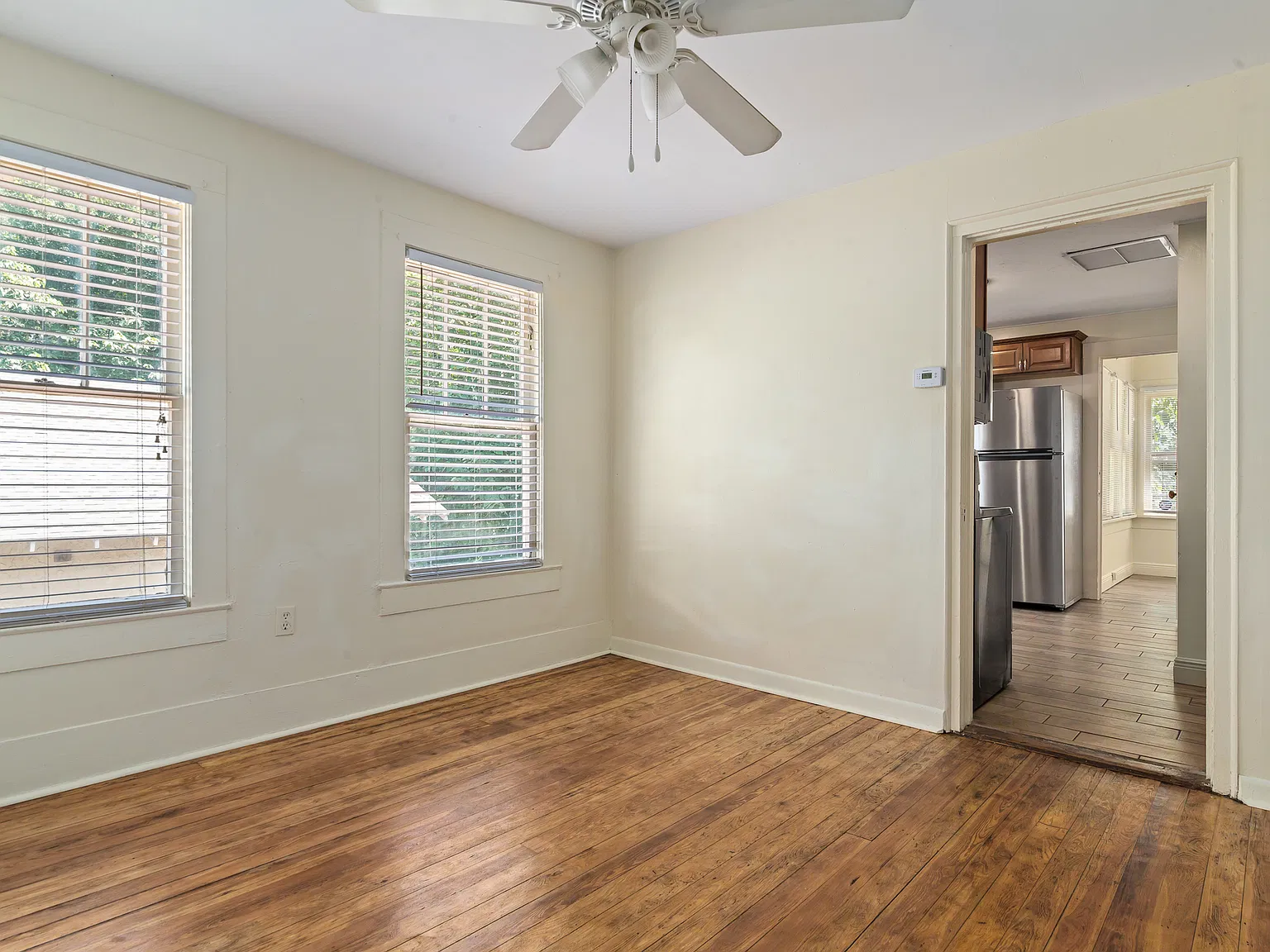 2 bed, 850 sqft, $1,400 — Photo 3