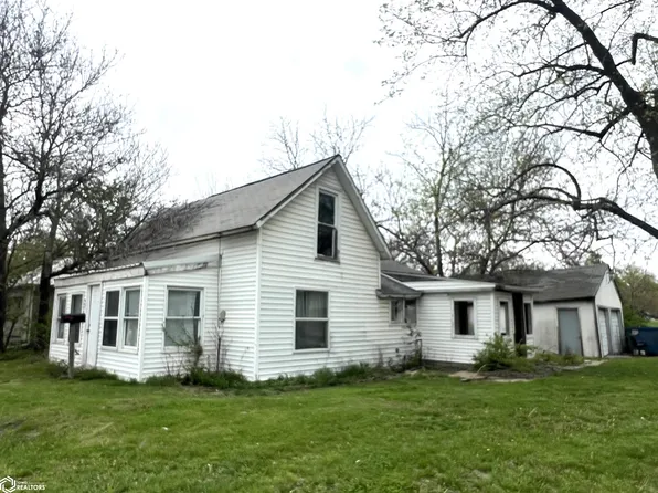 901 W Stone Ave, Fairfield, IA 52556
