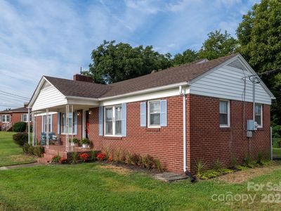 420 Virginia St SW, Lenoir, NC, 28645
