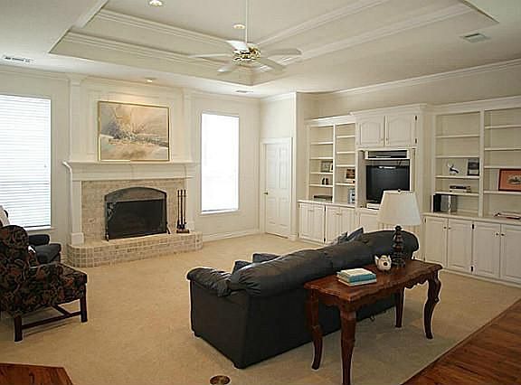 4th image of 7304 Pebble Hill Dr