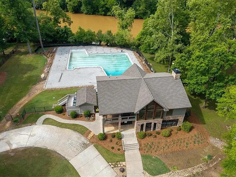 9470 Hillside Dr — Photo 30