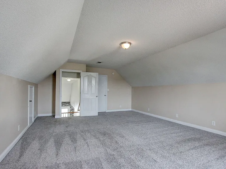 3660 S Naples Ct — Photo 19