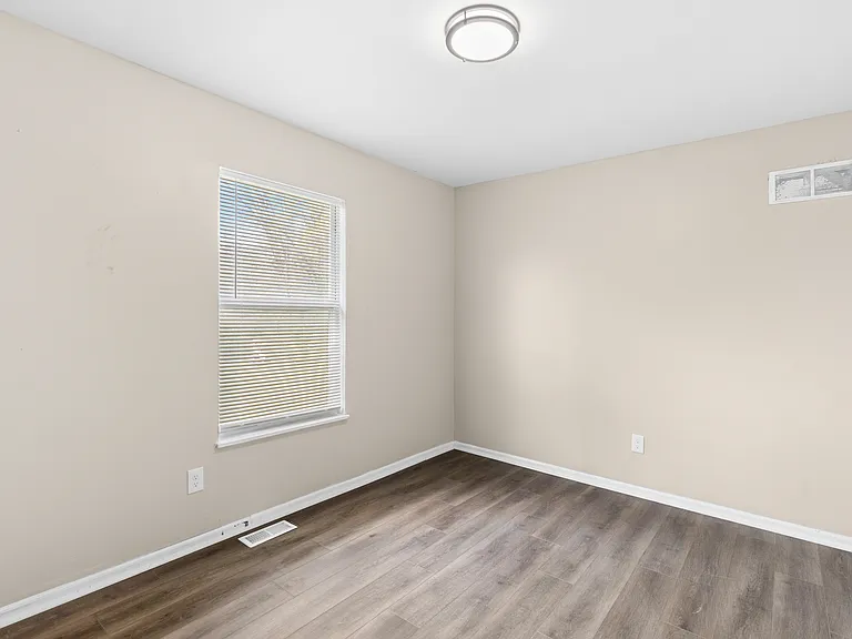 2049 Kappel Dr — Photo 18