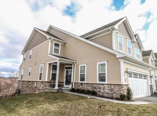 39 Winding Ridge Way #39, Danbury, CT 06810