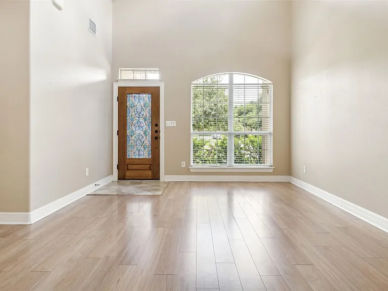 15528 Interlachen Dr — Photo 17