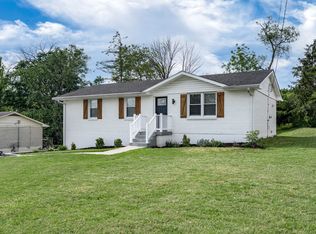 143 Evergreen Cir, Hendersonville, TN 37075