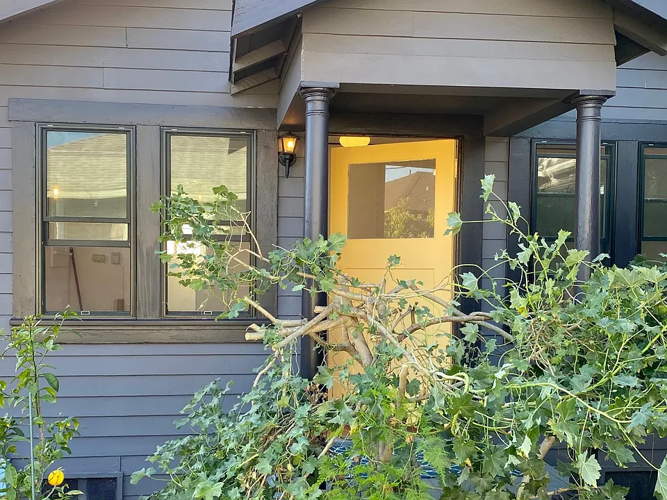 3431 6th Ave