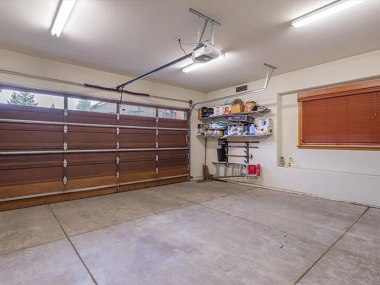 11731 Hope Ct — Photo 33