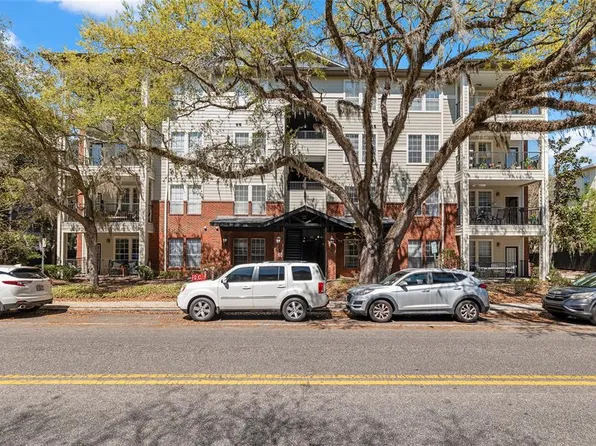 1142 SW 9th Rd APT 402, Gainesville, FL 32601