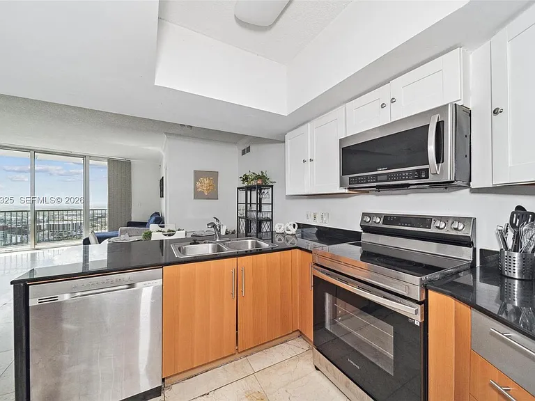 1750 N Bayshore Dr #4315 — Photo 18