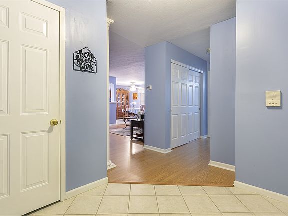 3rd image of 7003 Glen Kerry Ct