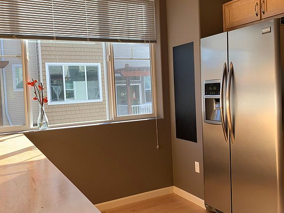 3rd image of 15260 SW Mallard Dr Suite 102