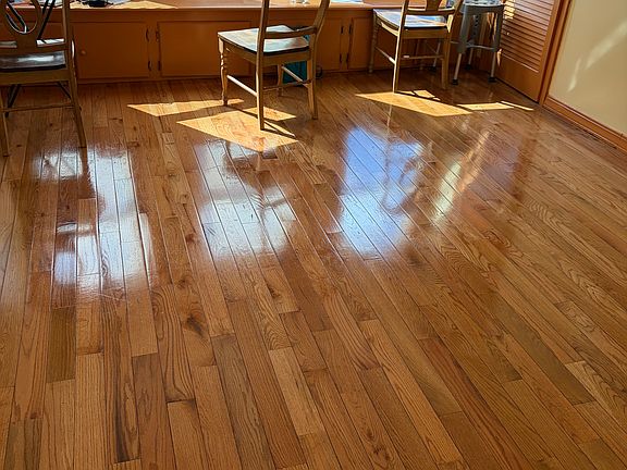 5th image of 15 Holden St Floor 2