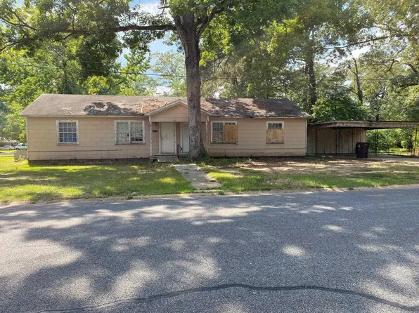 600 W 12th Ave, Crossett, AR 71635