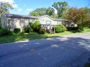 900 Ballard St, Eldorado, IL 62930