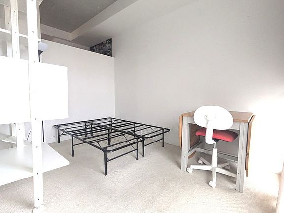 4th image of 324 Laurier Ave W #1201