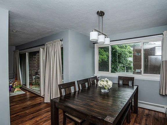 5th image of 109 Walnut St APT 3