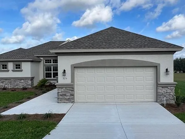 725 E Charleston Ct, Hernando, FL 34442