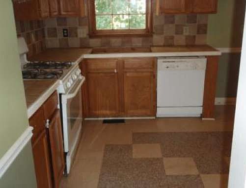 3rd image of 2780 Harper Ferry Dr
