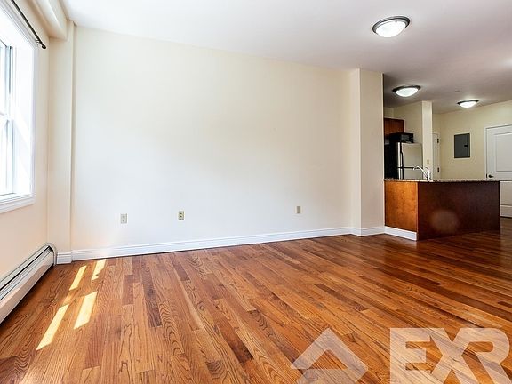 2nd image of 1203 Jackson Ave APT 3F