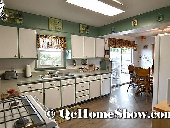 Big kitchen new laminate