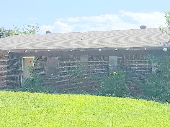 2nd image of 1210 Pond Creek Dr