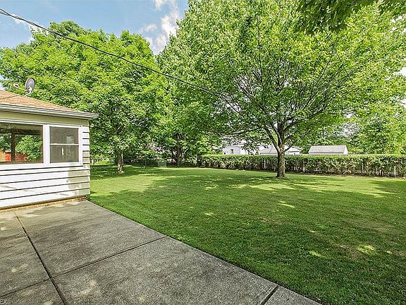 3rd image of 5755 Alberta Dr