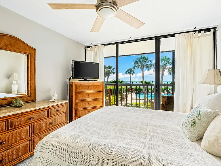 4141 Ocean Dr #208 — Photo 25