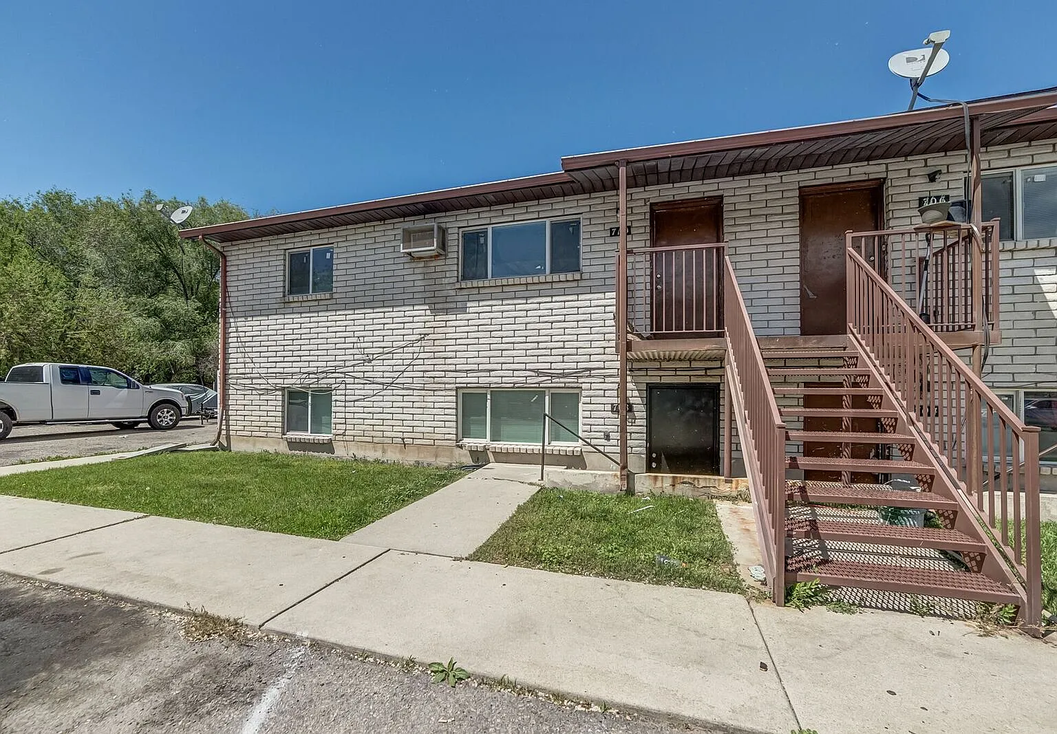 2 bed, 800 sqft, $1,199 — Photo 1