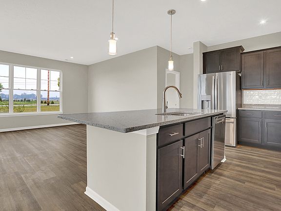 3rd image of 5999 Seabrook Dr