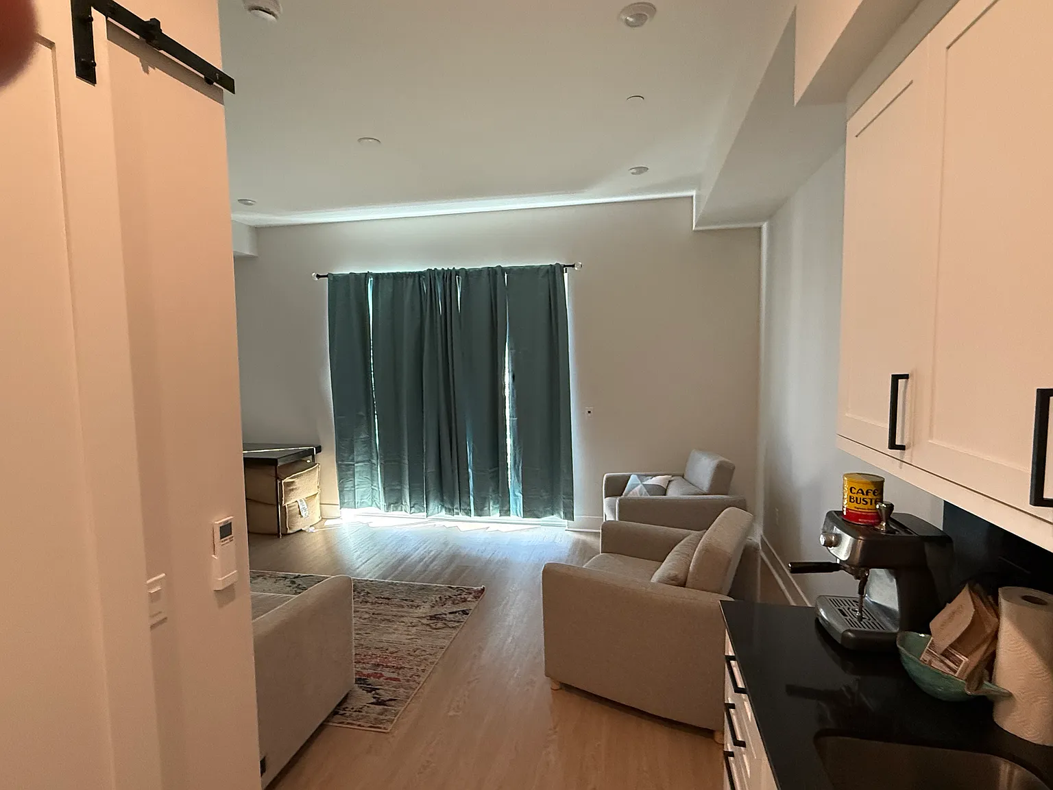 1 bed, 600 sqft, $3,000 — Photo 2