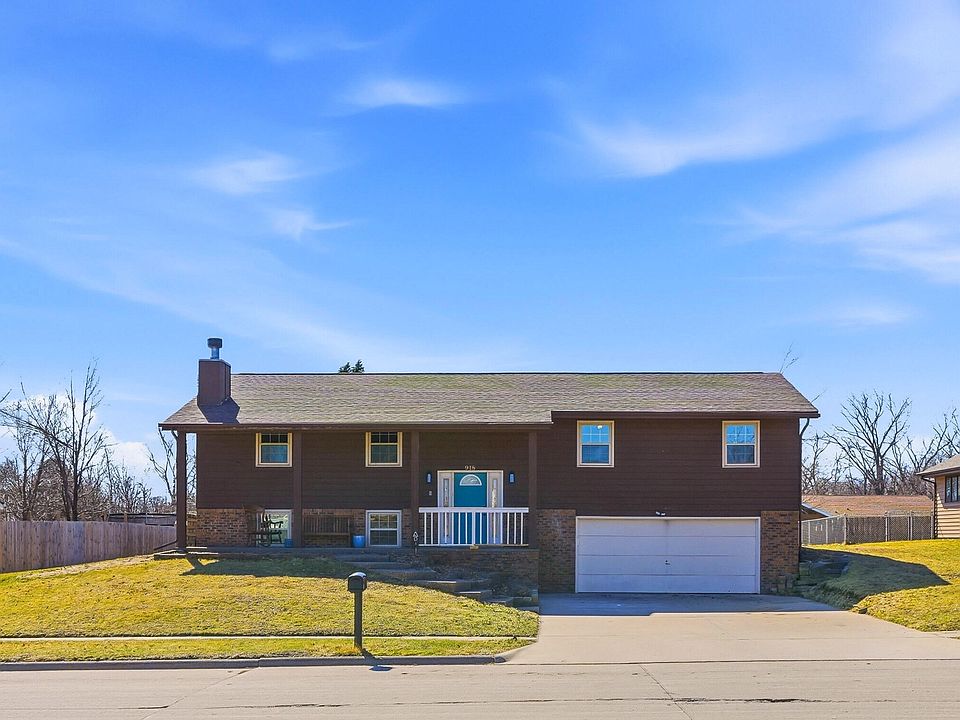 1st image of 918 Acorn Ln