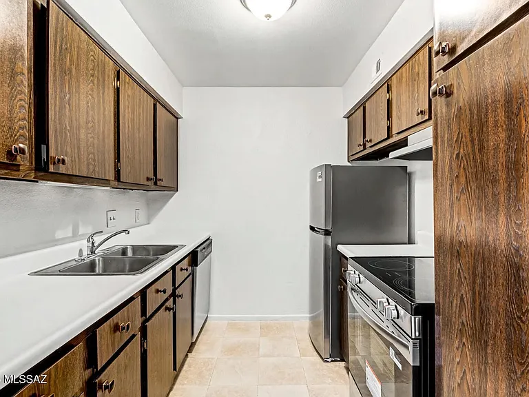 6335 N Barcelona Ln #719 — Photo 16
