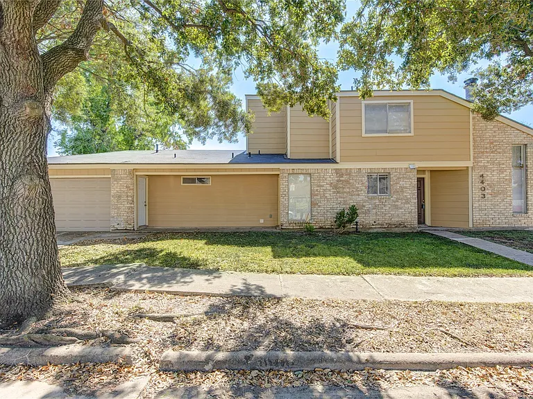 4403 Willow Beach Dr — Photo 1