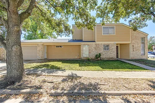 4403 Willow Beach Dr Photo 1