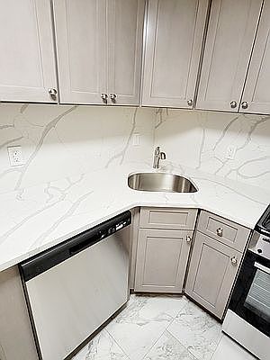 2nd image of 126 W 86th St #A