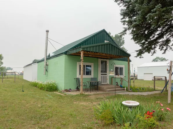 311 Roberts St, Cadillac, MI 49601