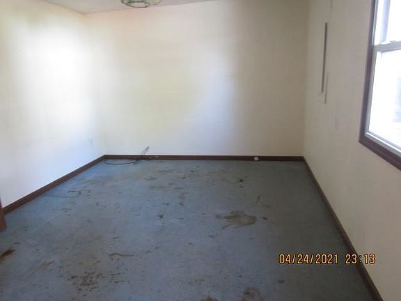 4th image of 2205 N Brandt St