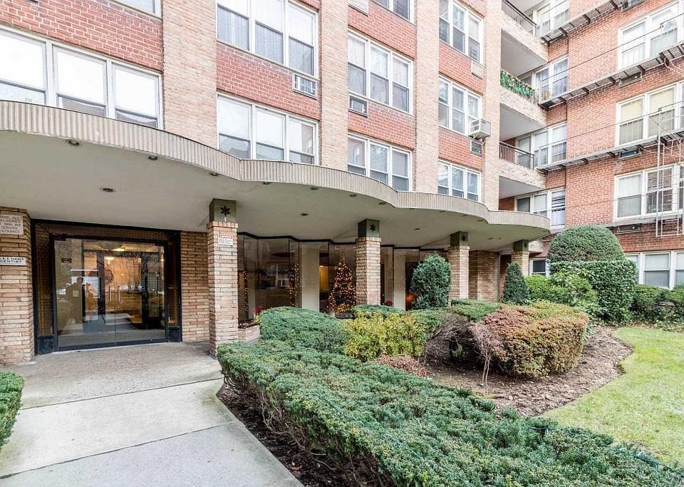 1st image of 9411 59th Ave APT E21