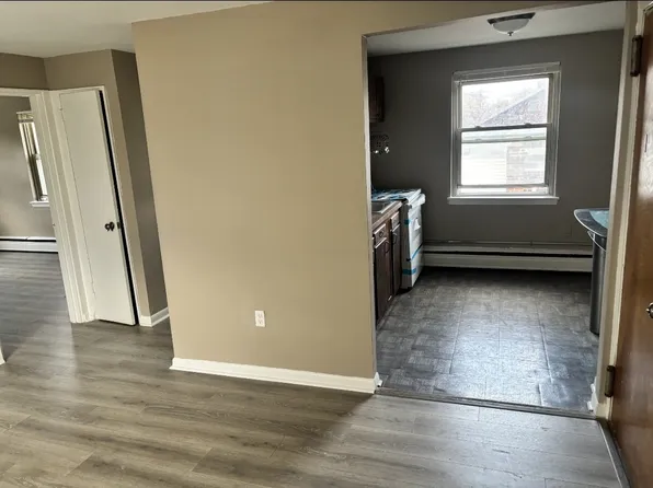 301 Fanshawe St #A, Philadelphia, PA 19111