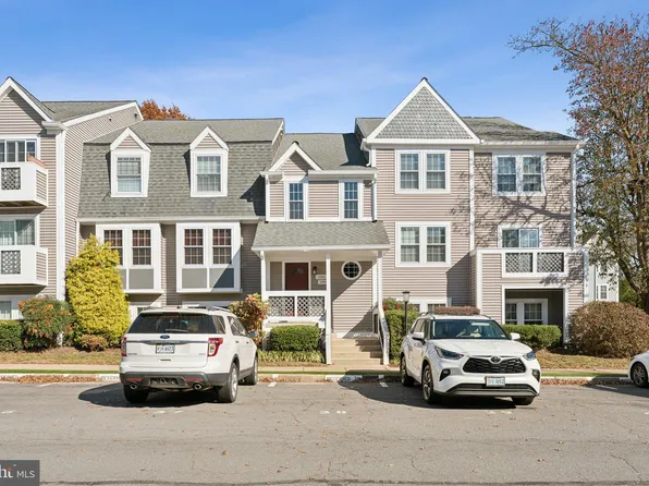 12896 Grays Pointe Rd #12896A, Fairfax, VA 22033