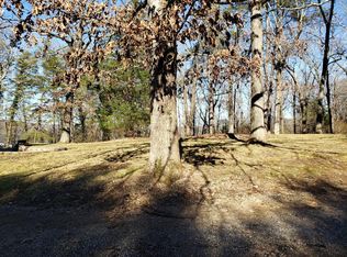 512 Ohio Ave, Signal Mountain, TN 37377