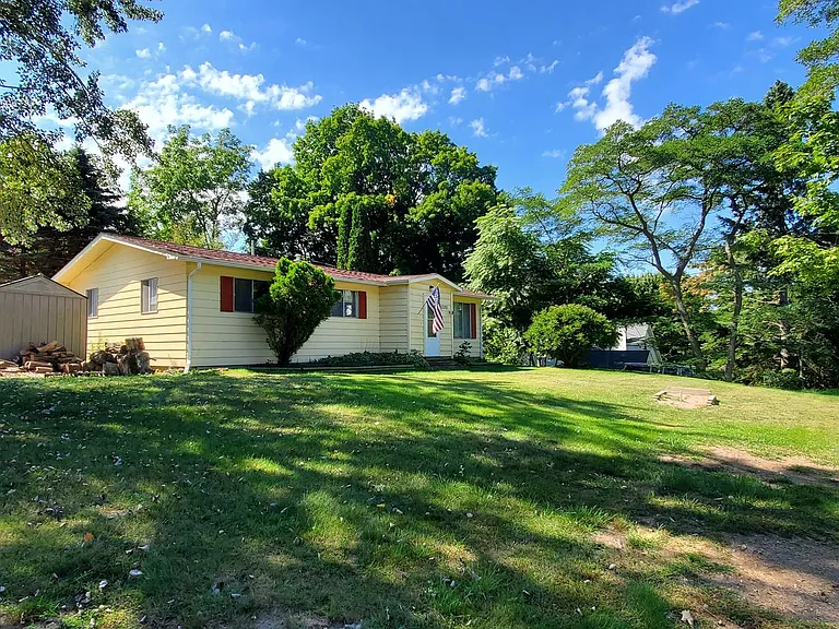 1320 Main St — Photo 20