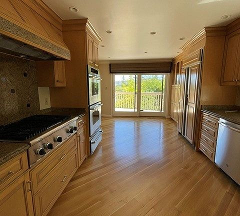 2nd image of 773 26th Ave