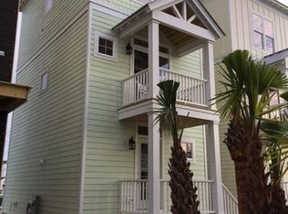 102 W Terminal Blvd #14, Atlantic Beach, NC 28512