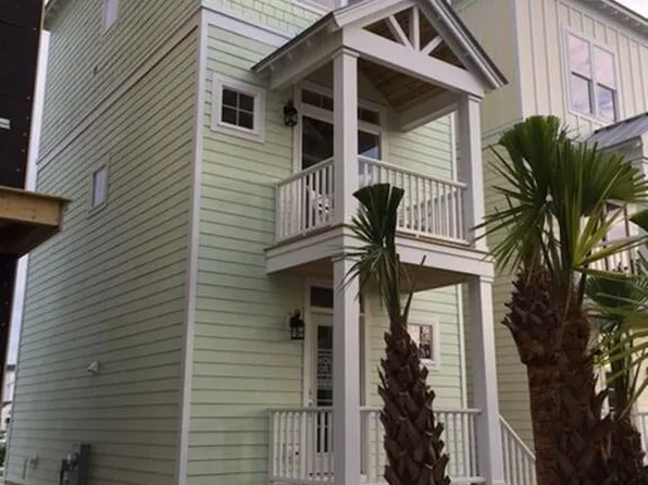 102 W Terminal Boulevard #14, Atlantic Beach, NC 28512