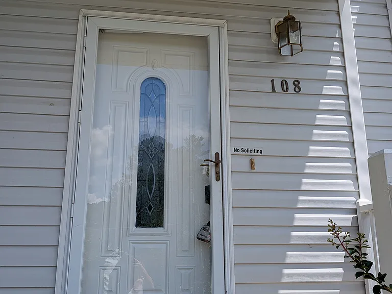 108 Adlett Ln — Photo 6